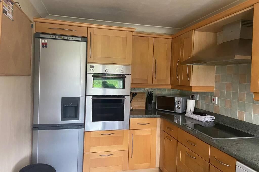 Small Family Home In Idyllic Location Buriton Екстер'єр фото