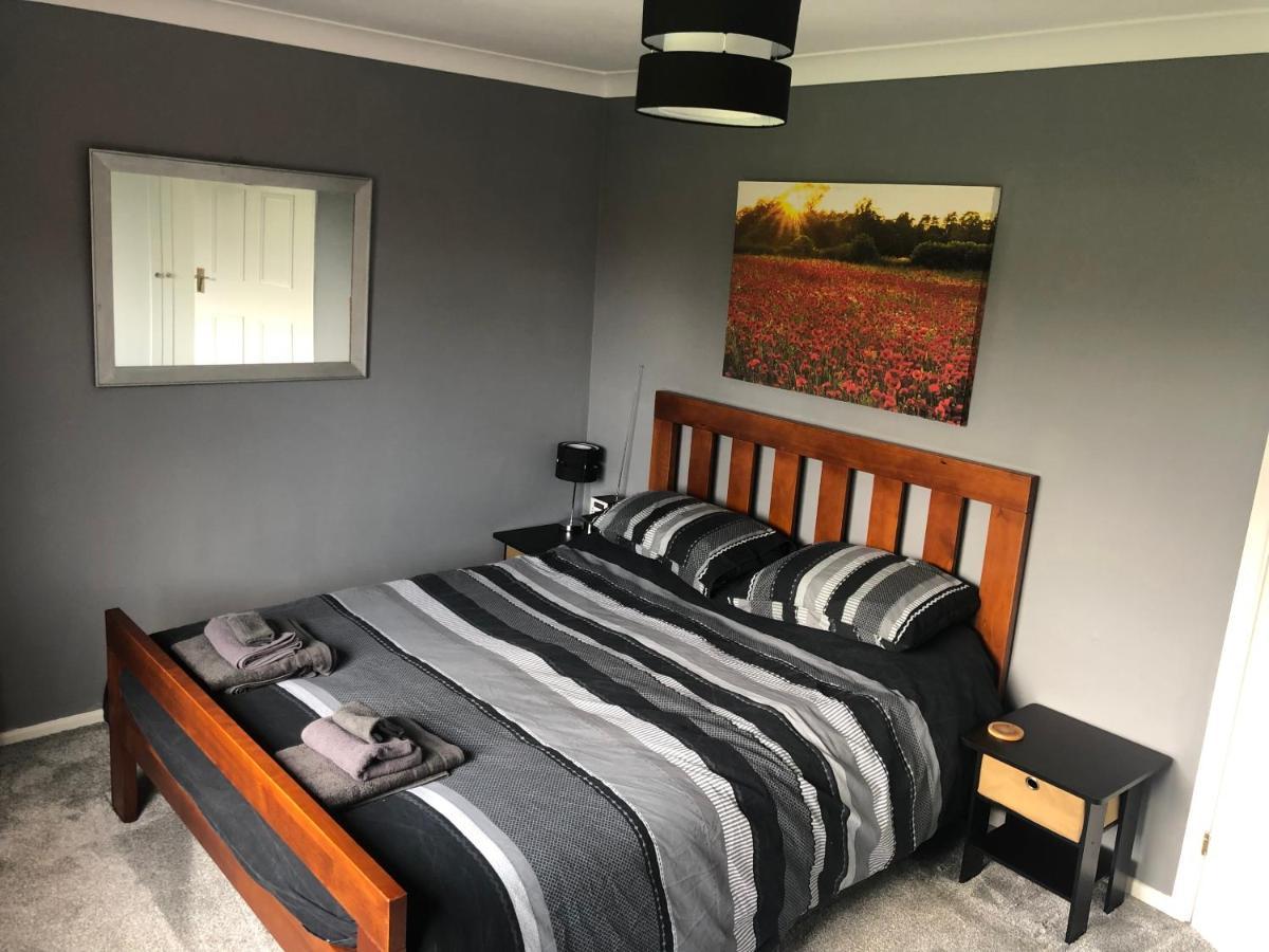 Small Family Home In Idyllic Location Buriton Екстер'єр фото